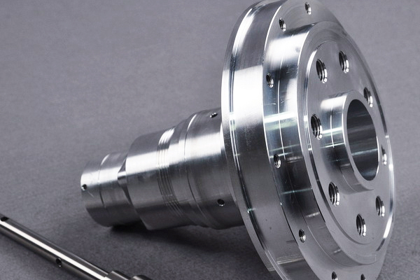 CNC加工:助力汽車(chē)工業(yè)的創(chuàng)新發(fā)展(圖1) CNC加工:助力汽車(chē)工業(yè)的創(chuàng)新發(fā)展(圖1)